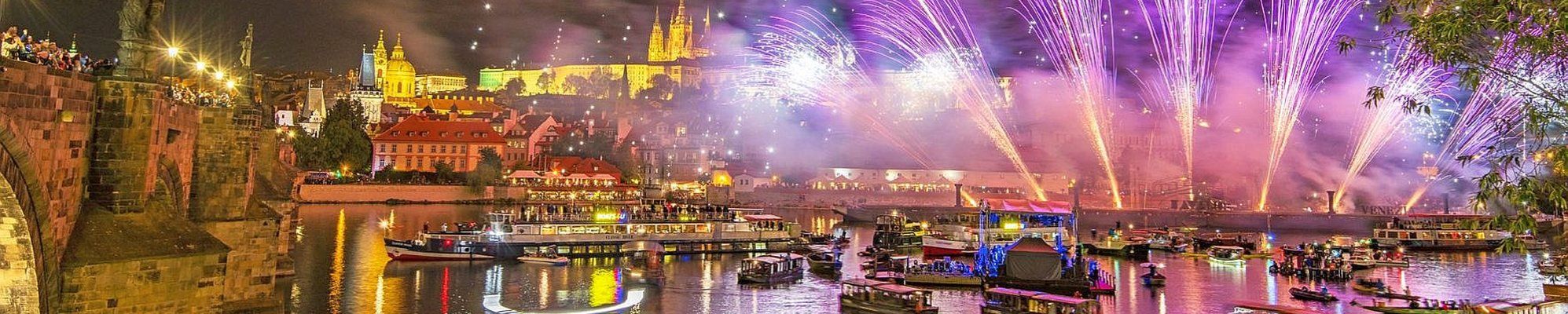 Busreise nach Prag - Moldau in Flammen zum Navalis-Fest