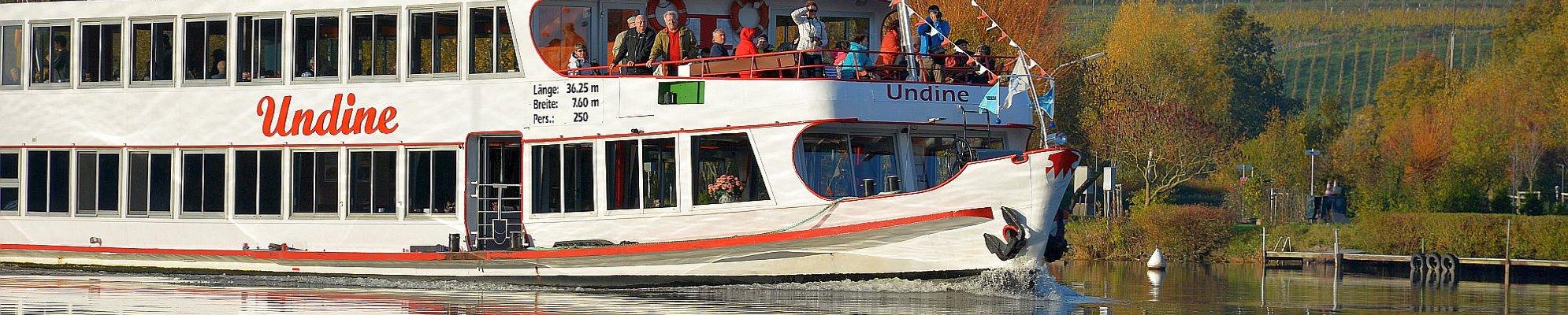 Schifffahrt auf der Volkacher Mainschleife